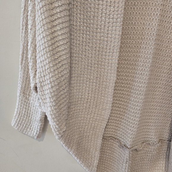 BNWOT Forever21 beige tan popcorn knit batwing dolman cardigan small - Picture 3 of 10